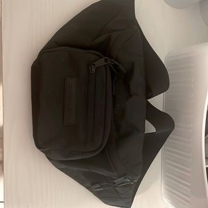 Alphalete Voyager Crossbody